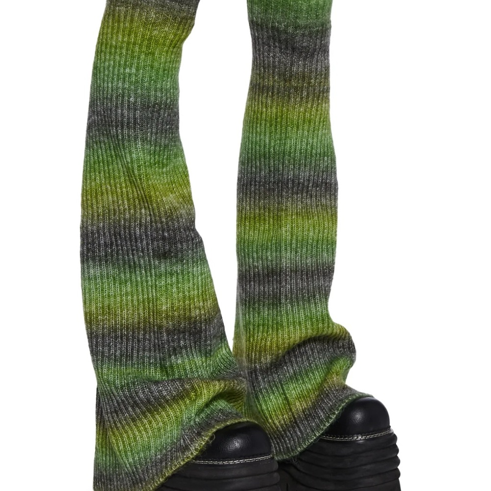 Green leg warmers